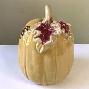 Vintage Ceramic Pumpkin 7.5” Tabletop Centerpiece Decor Fall Autumn Thanksgiving